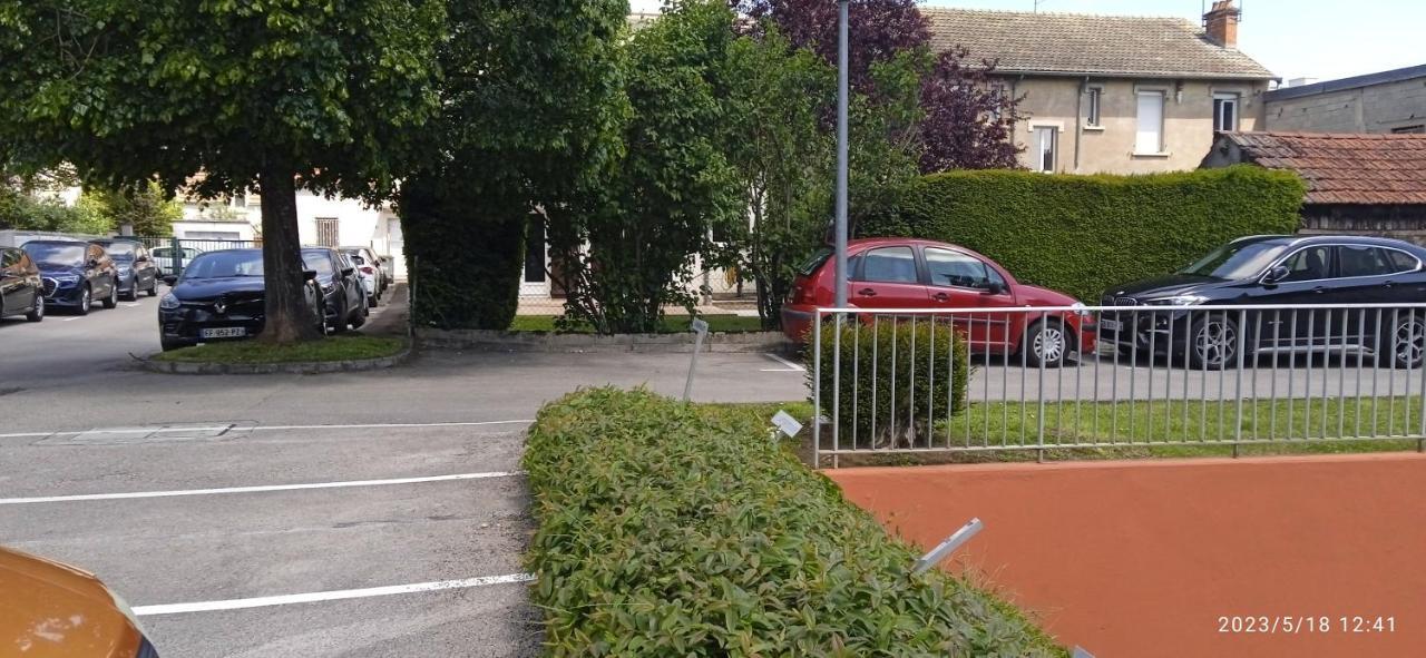 Le Phenix A Internet Haut Debit & Parking Dijon Exterior foto