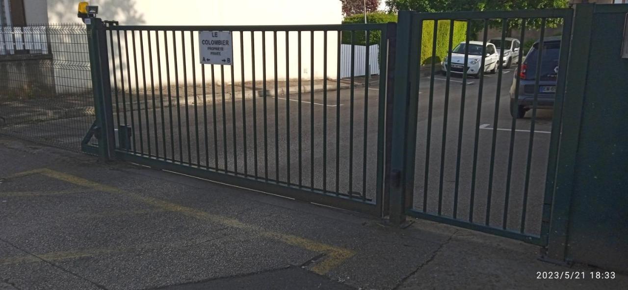 Le Phenix A Internet Haut Debit & Parking Dijon Exterior foto