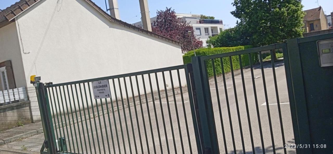 Le Phenix A Internet Haut Debit & Parking Dijon Exterior foto